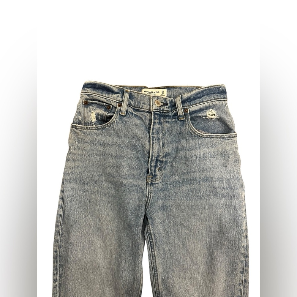 Abercrombie & Fitch 90s Straight Ultra High Rise Jeans Distressed Size 26 / 2S - Picture 3 of 5